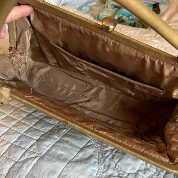 Vintage Floral Needlepoint Lilies Taupe Handbag - Picture 4 of 13